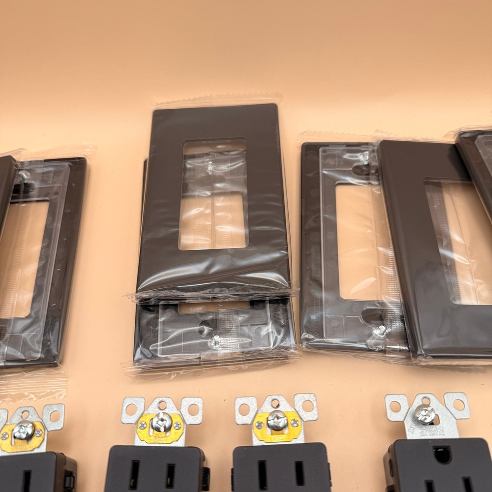 Set of 10 Enerlites Matte Black Decorator Receptacle with Screwless Wall Plate - Picture 14 of 16
